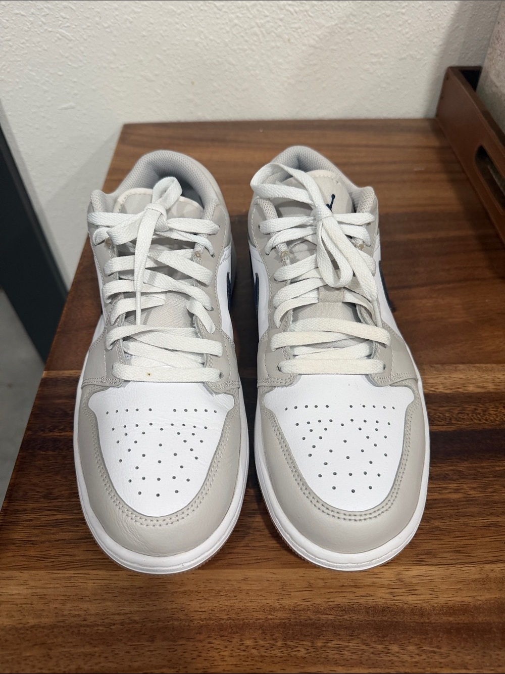 Jordan Low-Top Sneakers in White and Light Gray